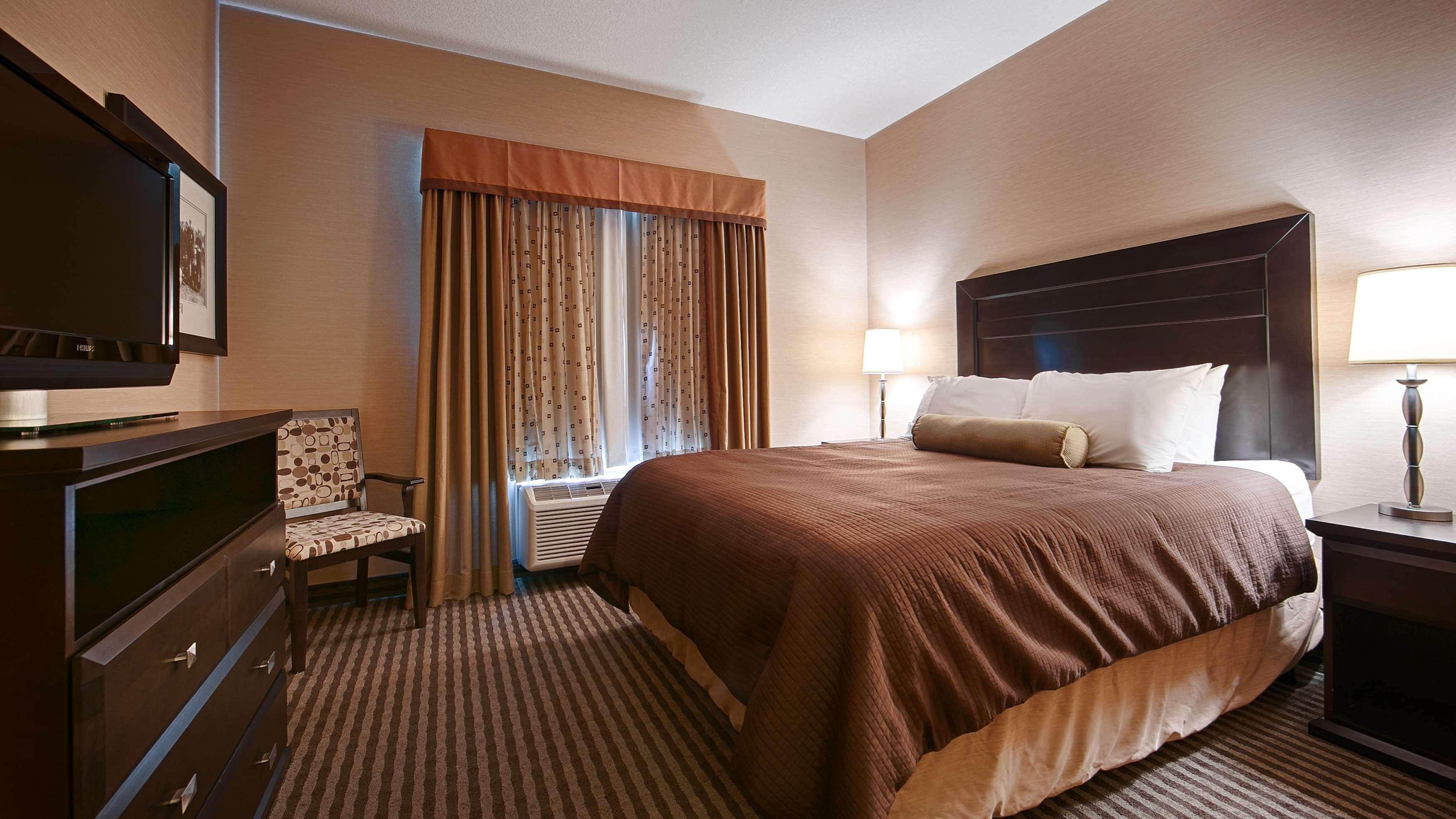 Best Western Sunrise Inn & Suites Stony Plain Bagian luar foto