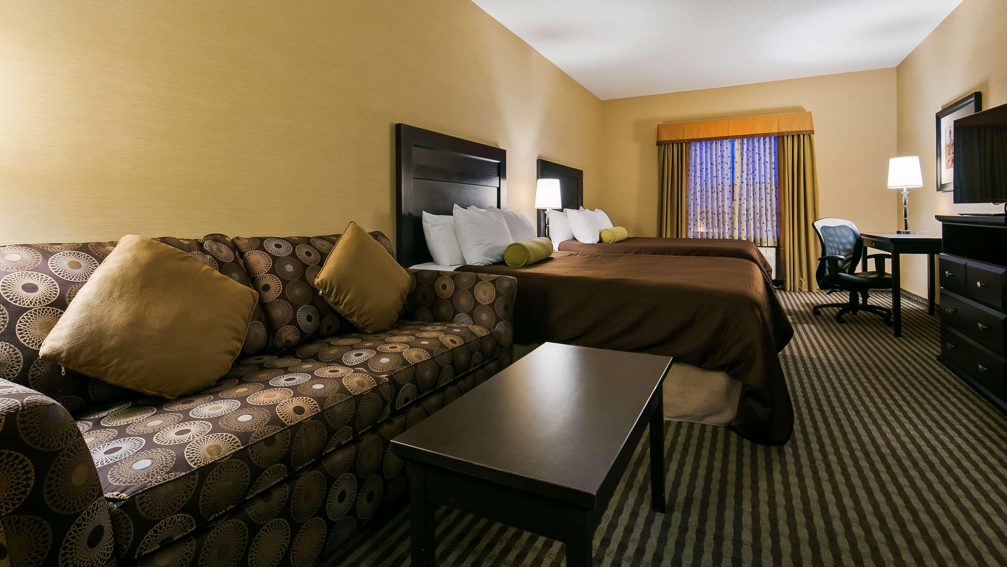 Best Western Sunrise Inn & Suites Stony Plain Bagian luar foto