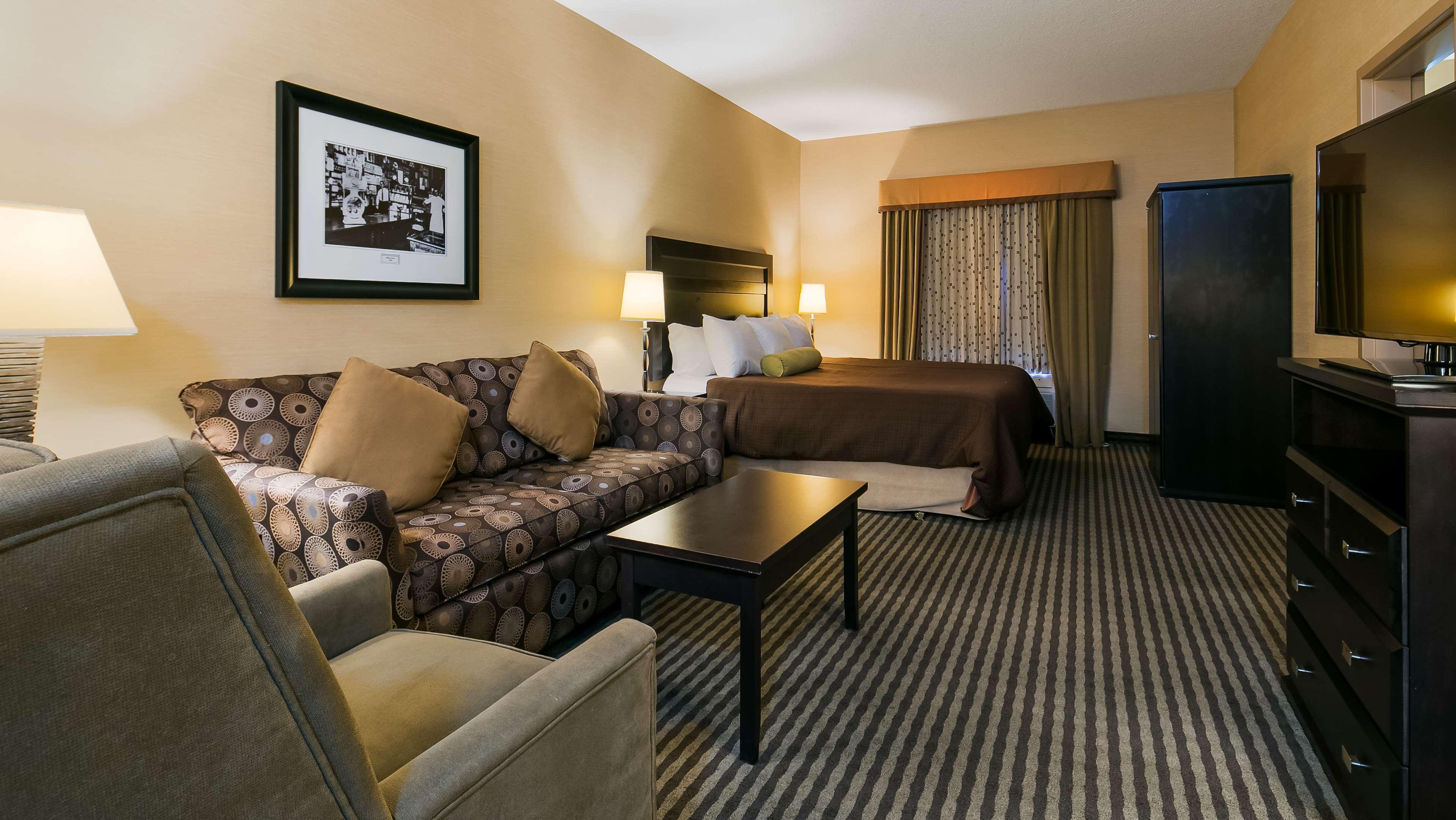 Best Western Sunrise Inn & Suites Stony Plain Bagian luar foto