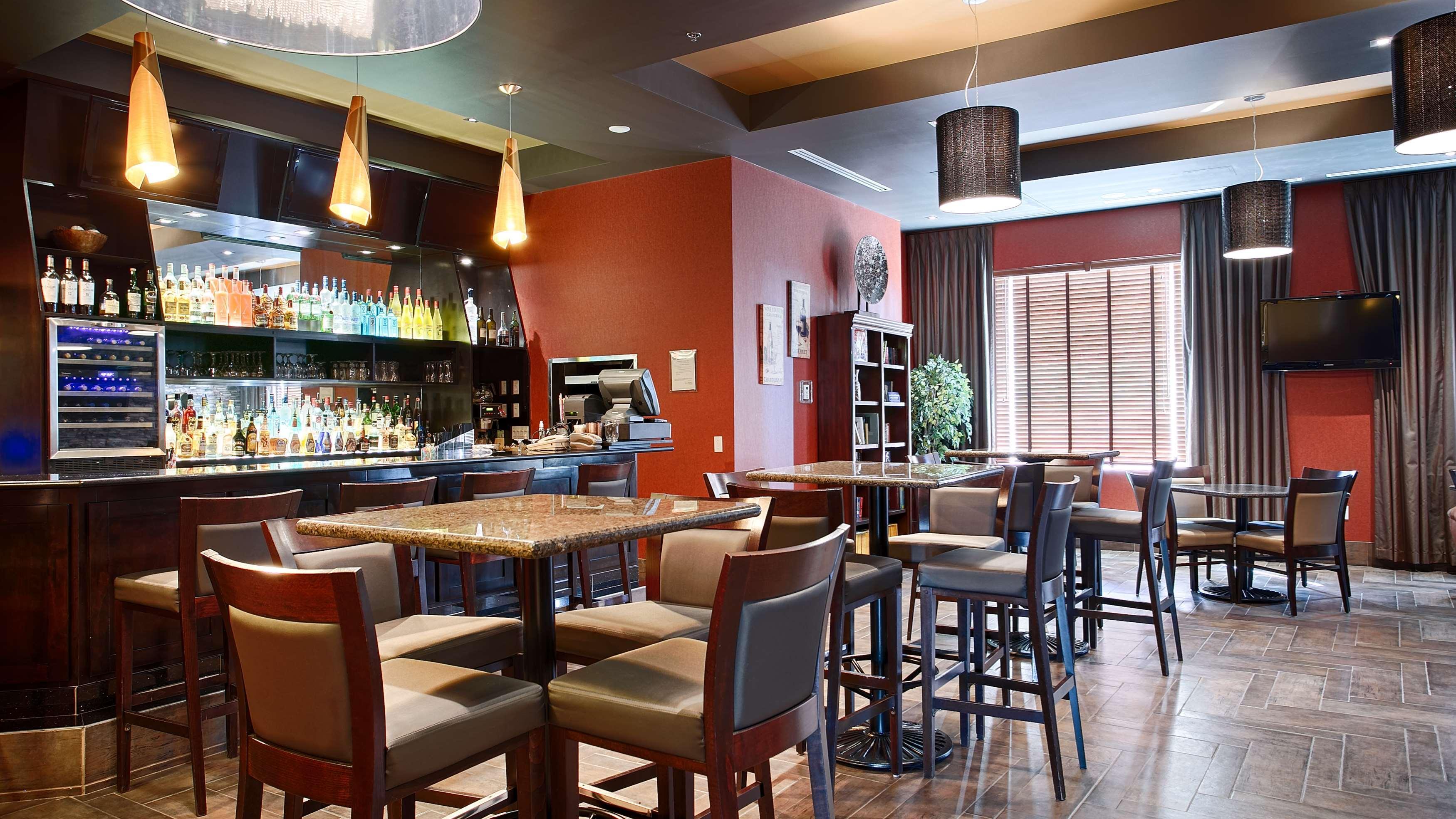 Best Western Sunrise Inn & Suites Stony Plain Bagian luar foto