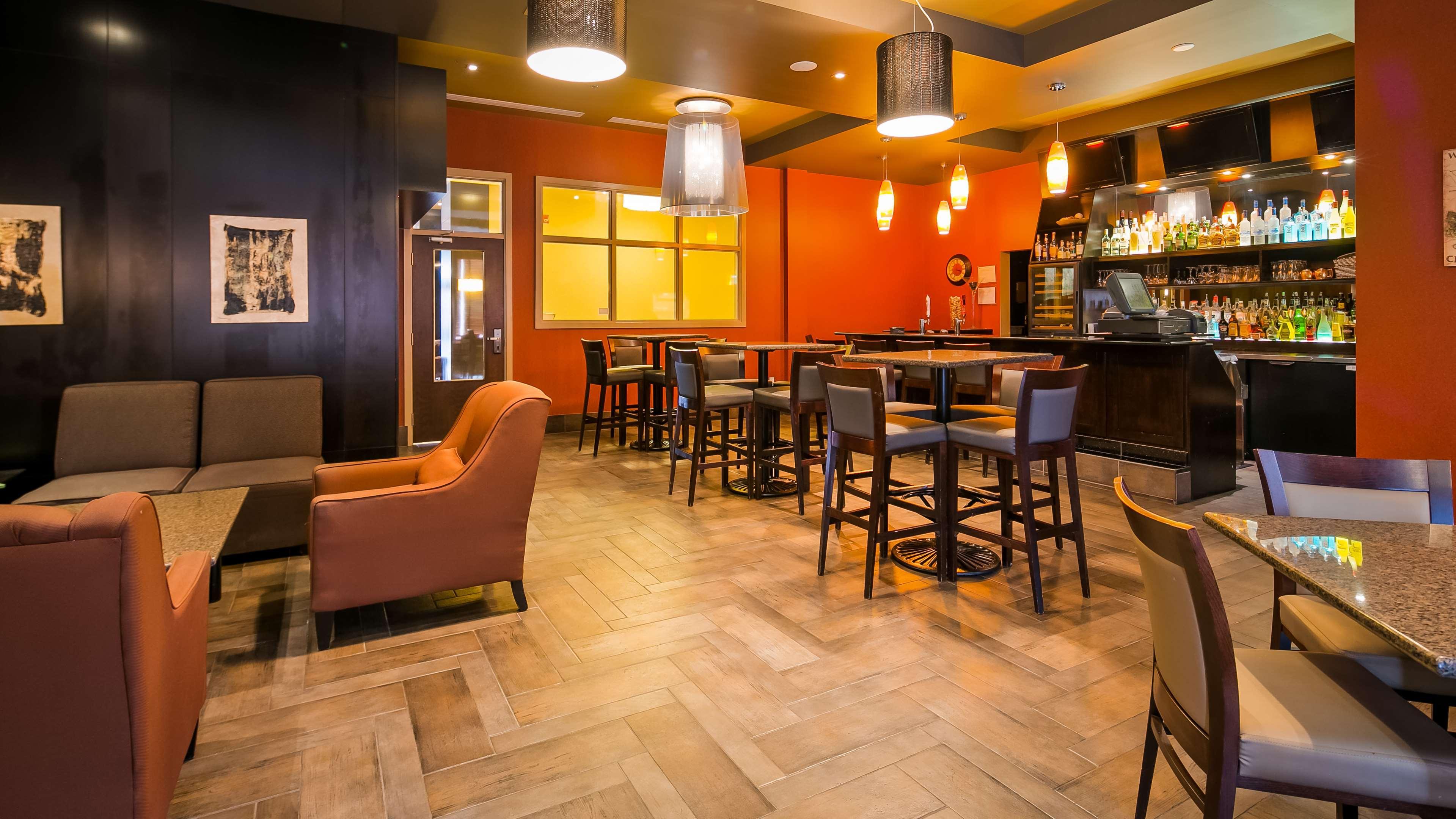 Best Western Sunrise Inn & Suites Stony Plain Bagian luar foto