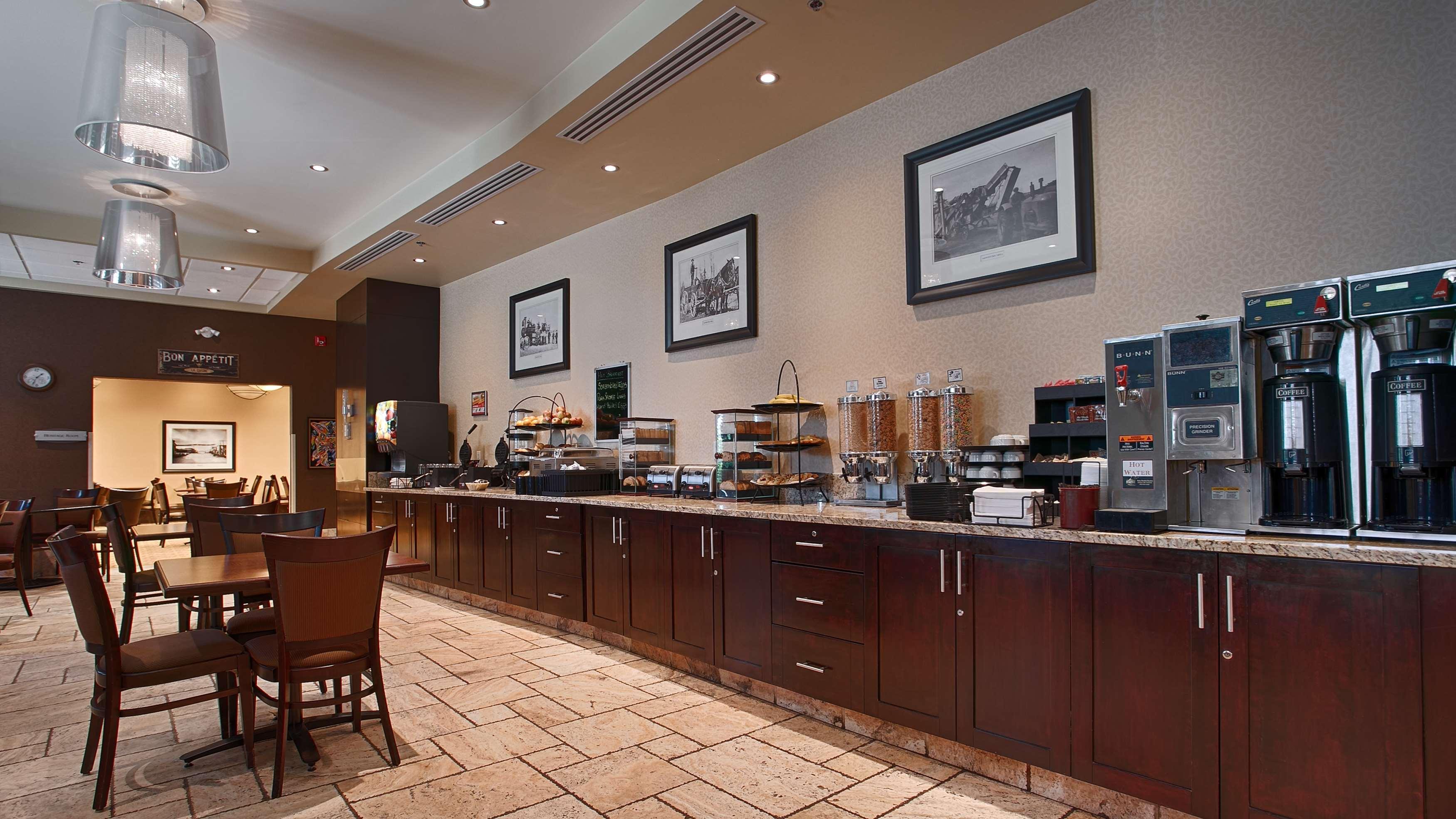 Best Western Sunrise Inn & Suites Stony Plain Bagian luar foto