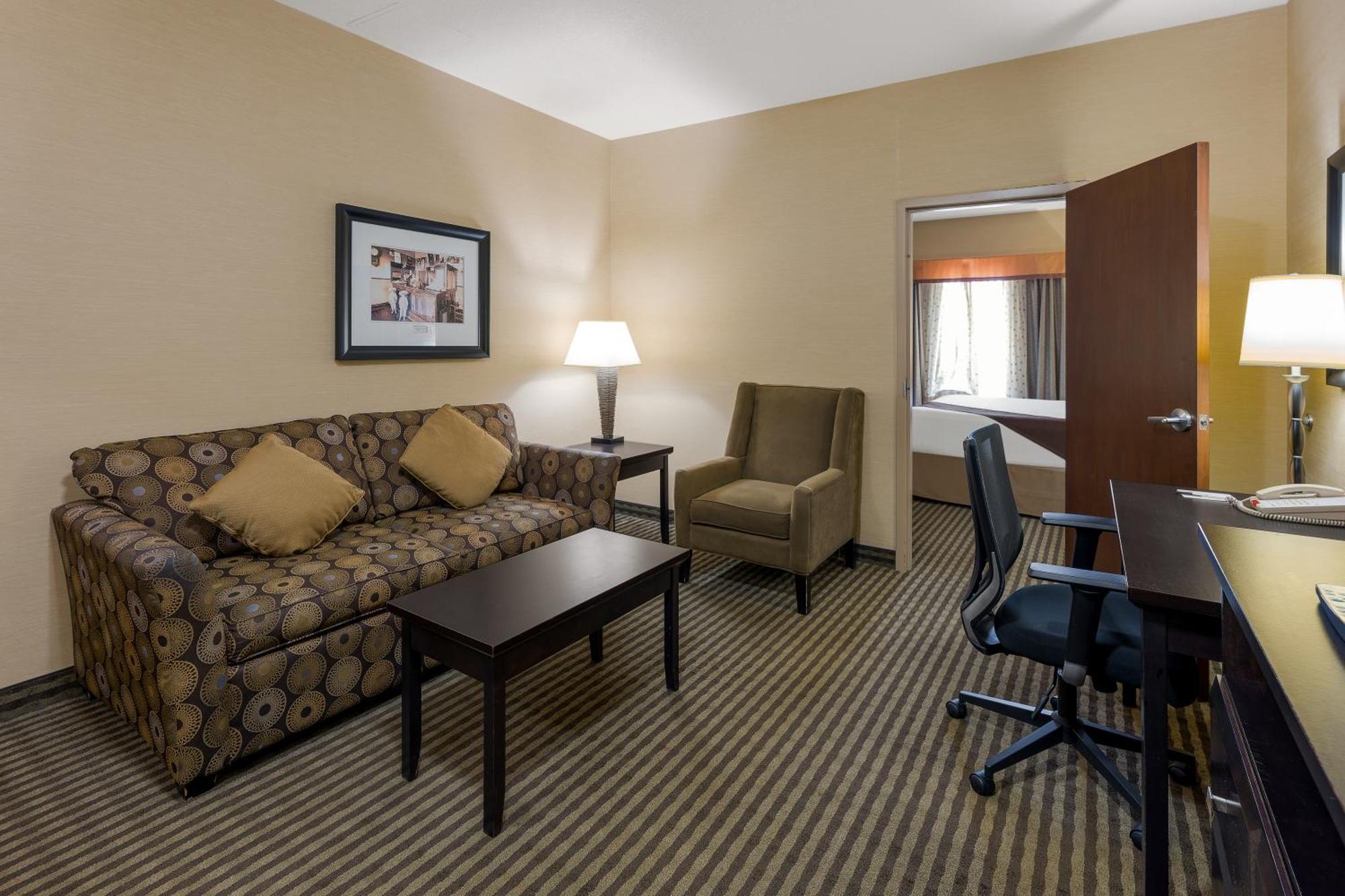 Best Western Sunrise Inn & Suites Stony Plain Bagian luar foto